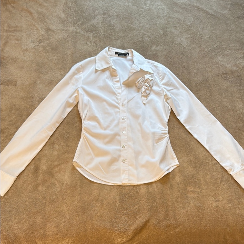 Bcbgmaxazria White Fitted Ruffled Button Down Shi… - image 1